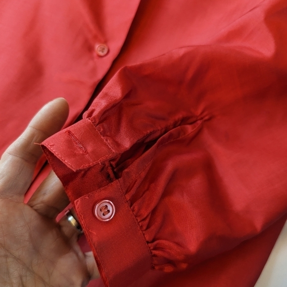 Vintage Shapely Women’s Red Satin Button-Up 1960s Elegant Dressy Top Size 8 - Picture 4 of 14
